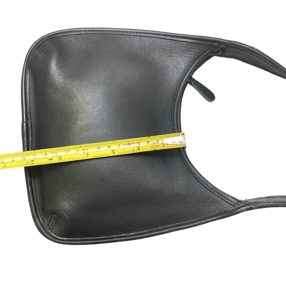 Coach 9020 vintage black leather mini ergo bag